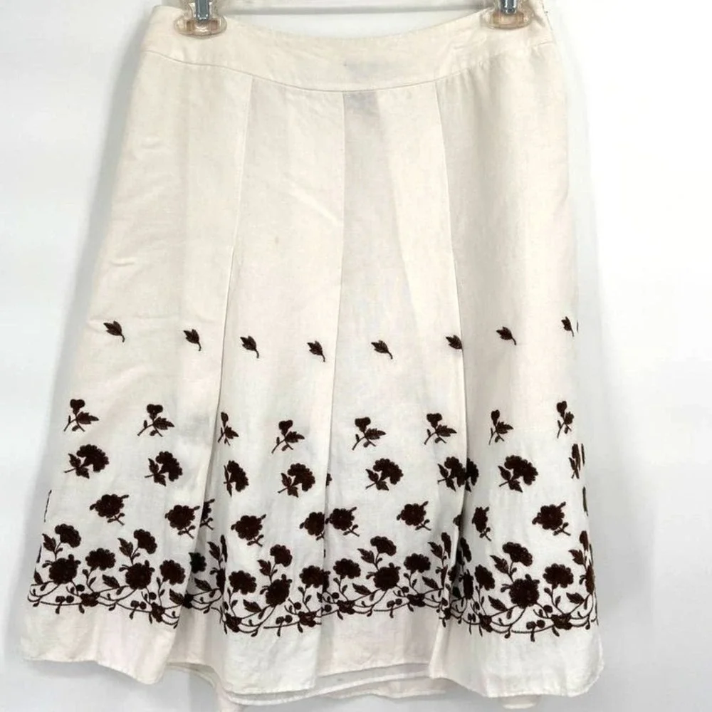 Ann Taylor Skirt White Floral Embroidered Linen Blend Size 4 classic‎ Office